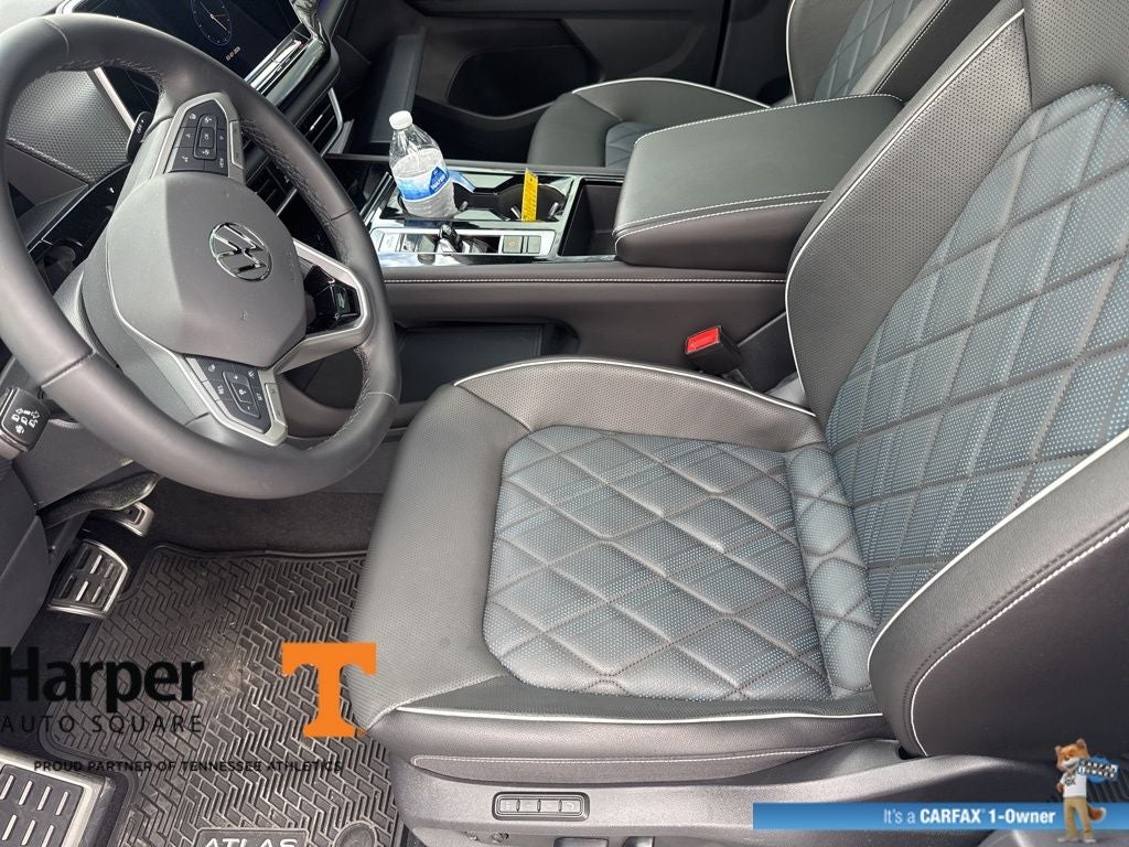 2025 Volkswagen Atlas Cross Sport 2.0T SEL Premium R-Line