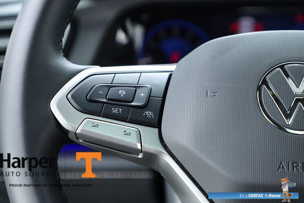 2025 Volkswagen Atlas Cross Sport 2.0T SEL Premium R-Line