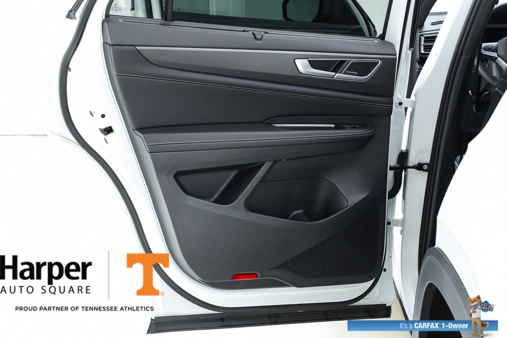 2025 Volkswagen Atlas Cross Sport 2.0T SEL Premium R-Line