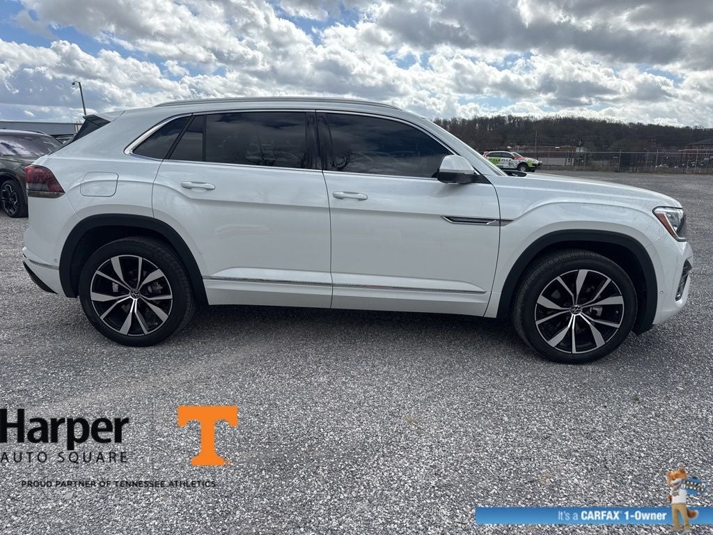 2025 Volkswagen Atlas Cross Sport 2.0T SEL Premium R-Line