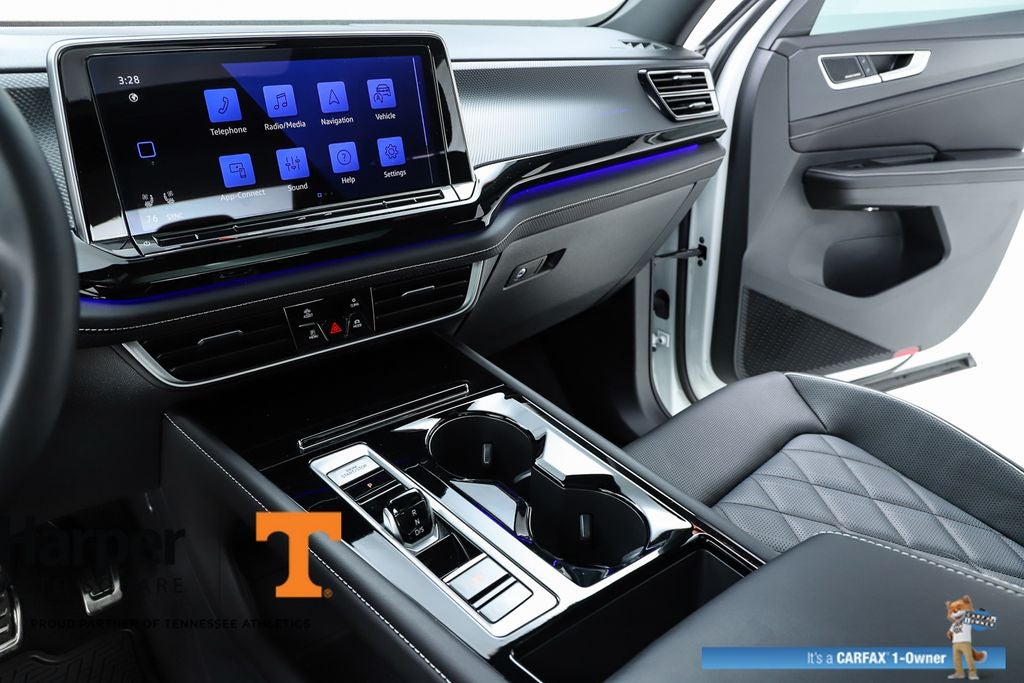 2025 Volkswagen Atlas Cross Sport 2.0T SEL Premium R-Line