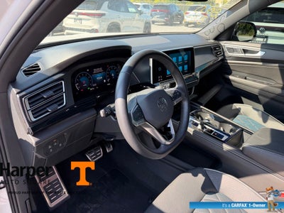 2025 Volkswagen Atlas Cross Sport 2.0T SEL Premium R-Line