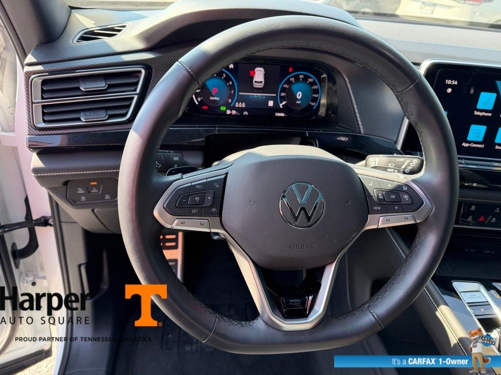 2025 Volkswagen Atlas Cross Sport 2.0T SEL Premium R-Line