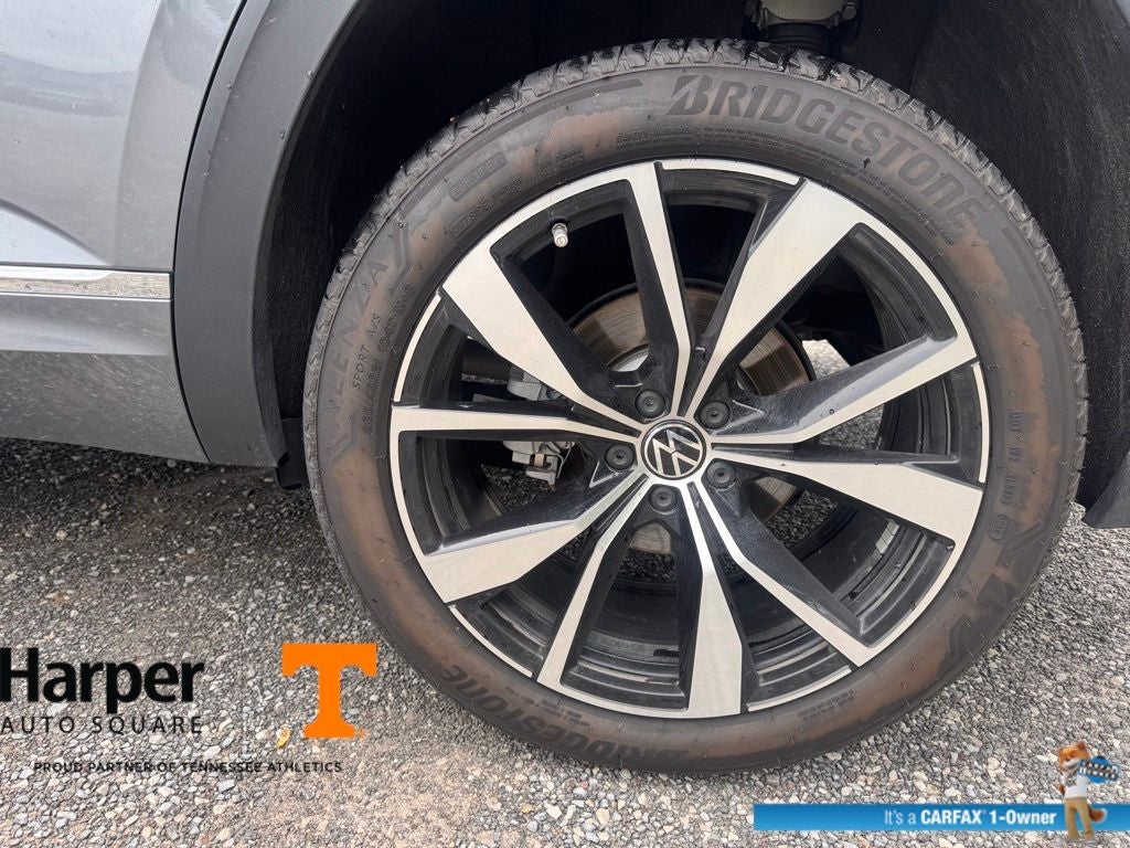 2025 Volkswagen Atlas Cross Sport 2.0T SEL Premium R-Line