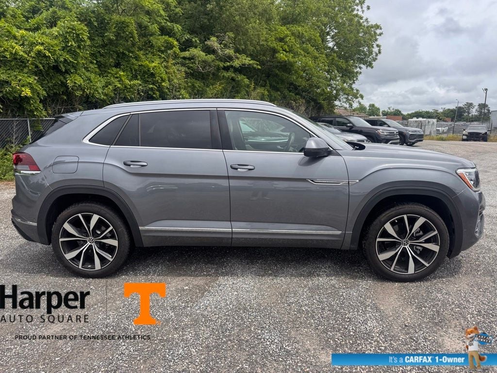 2025 Volkswagen Atlas Cross Sport 2.0T SEL Premium R-Line