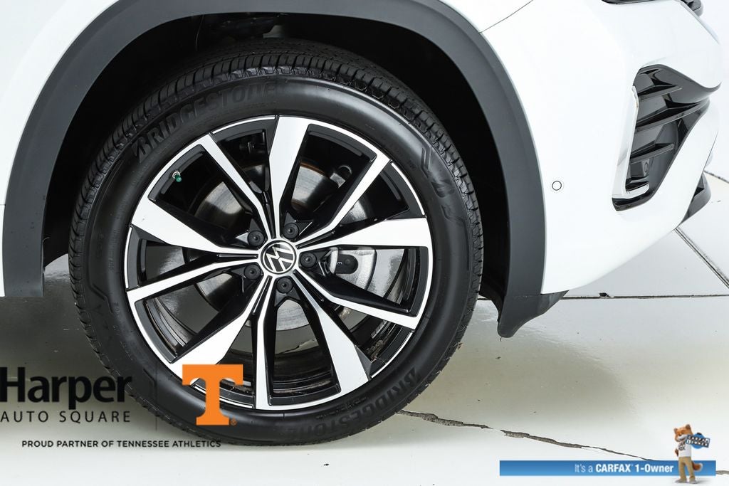 2025 Volkswagen Atlas 2.0T SEL Premium R-Line