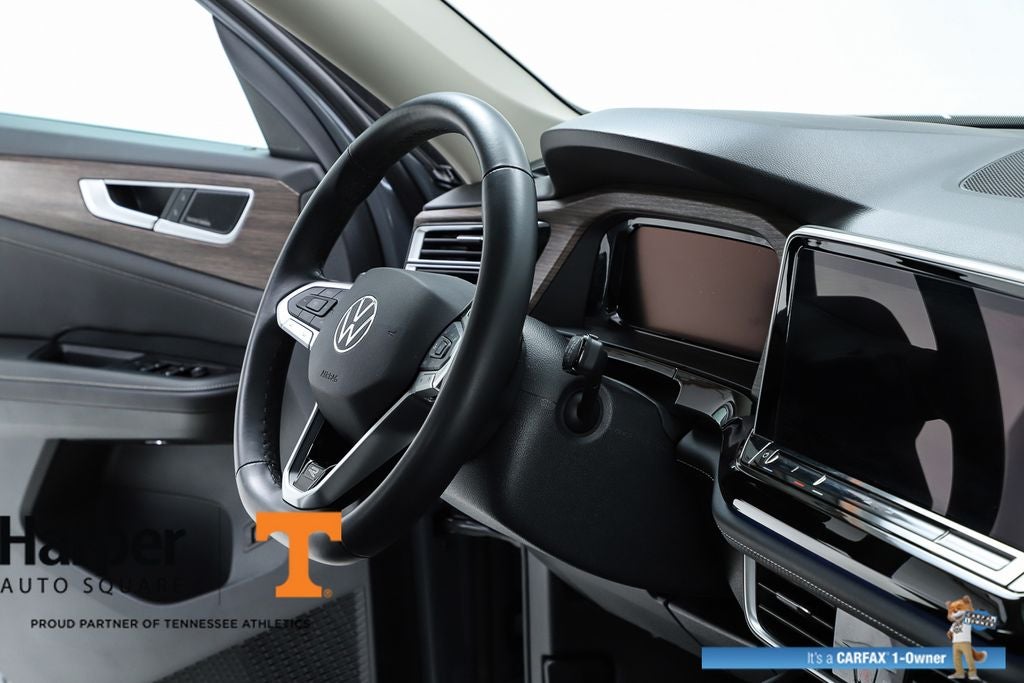 2025 Volkswagen Atlas 2.0T SEL Premium R-Line