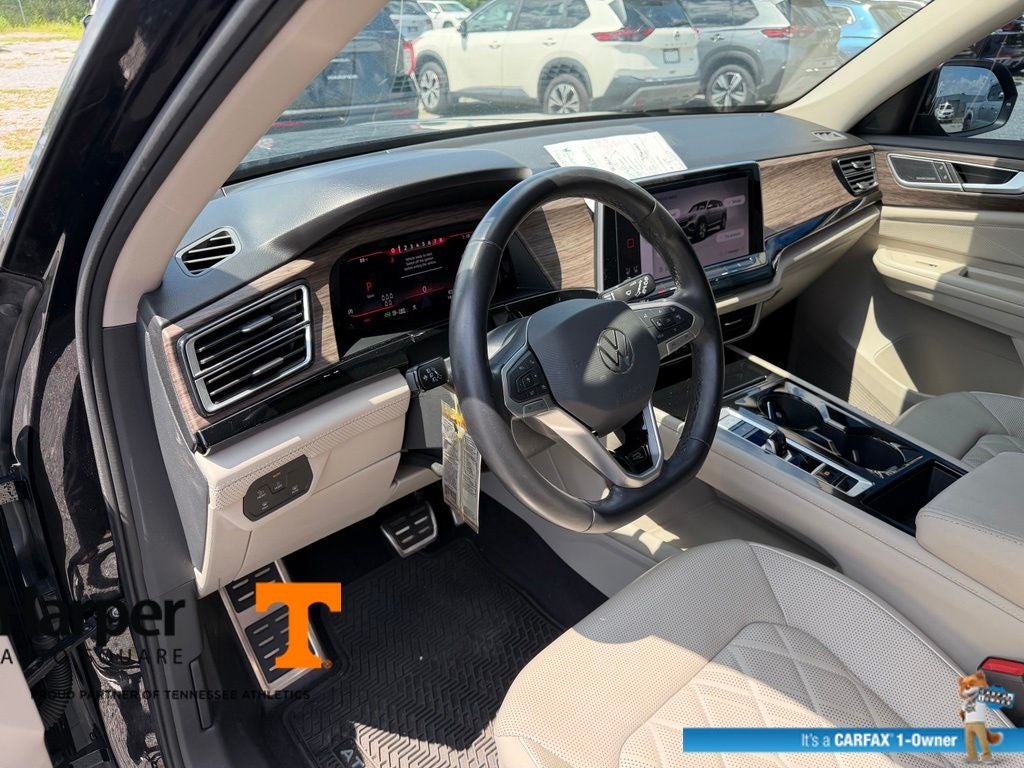 2024 Volkswagen Atlas 2.0T SEL Premium R-Line