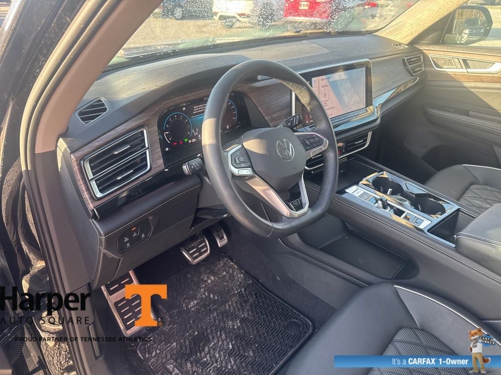 2025 Volkswagen Atlas 2.0T SEL Premium R-Line