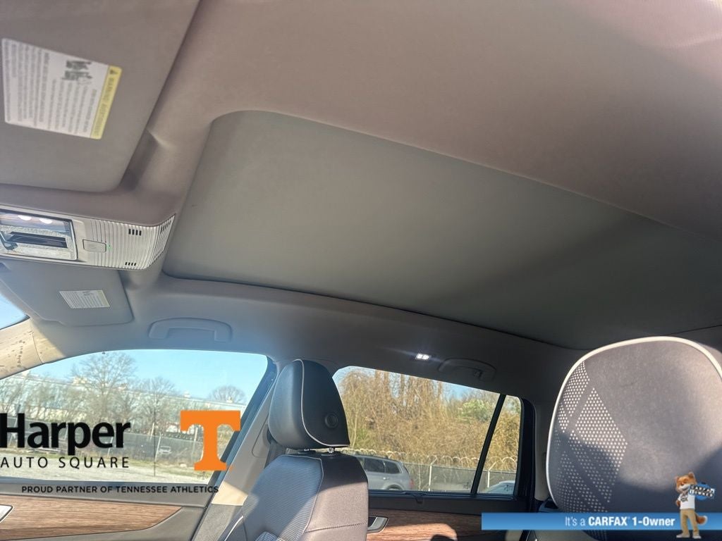 2025 Volkswagen Atlas 2.0T SEL Premium R-Line