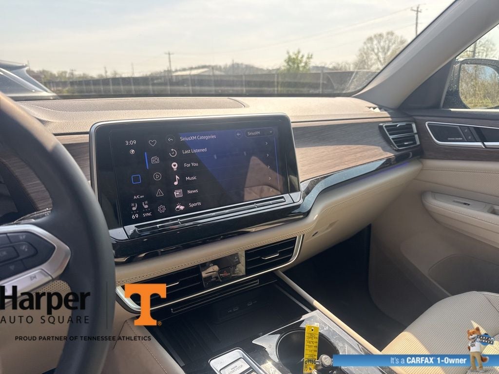 2025 Volkswagen Atlas 2.0T SEL Premium R-Line