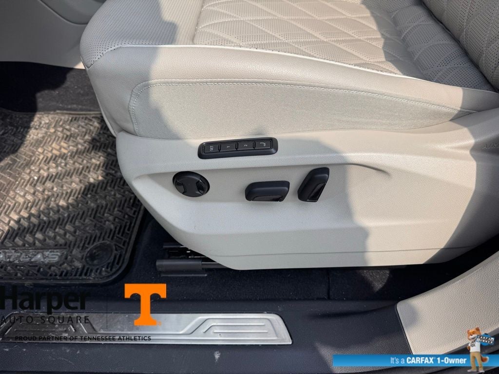 2025 Volkswagen Atlas 2.0T SEL Premium R-Line