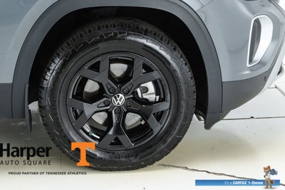 2024 Volkswagen Atlas 2.0T Peak Edition SEL