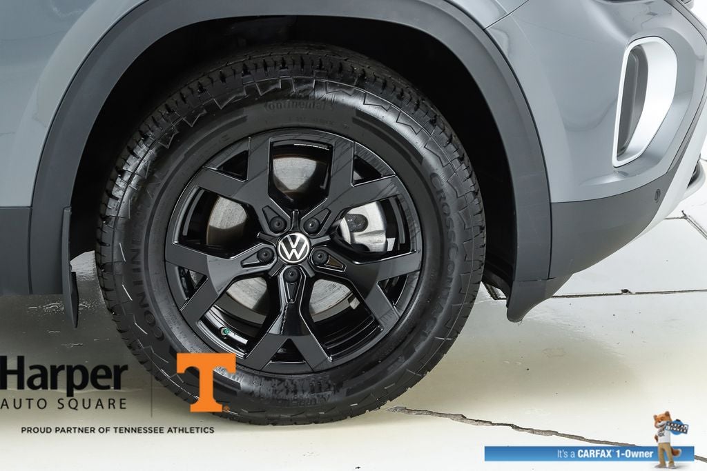 2024 Volkswagen Atlas 2.0T Peak Edition SEL