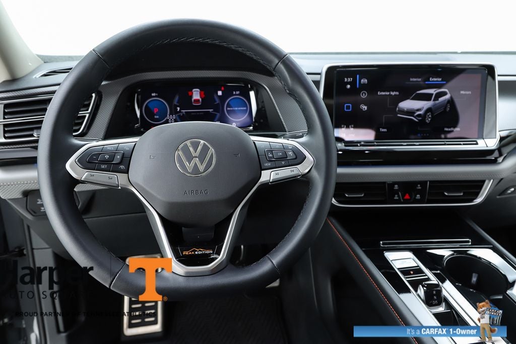 2024 Volkswagen Atlas 2.0T Peak Edition SEL