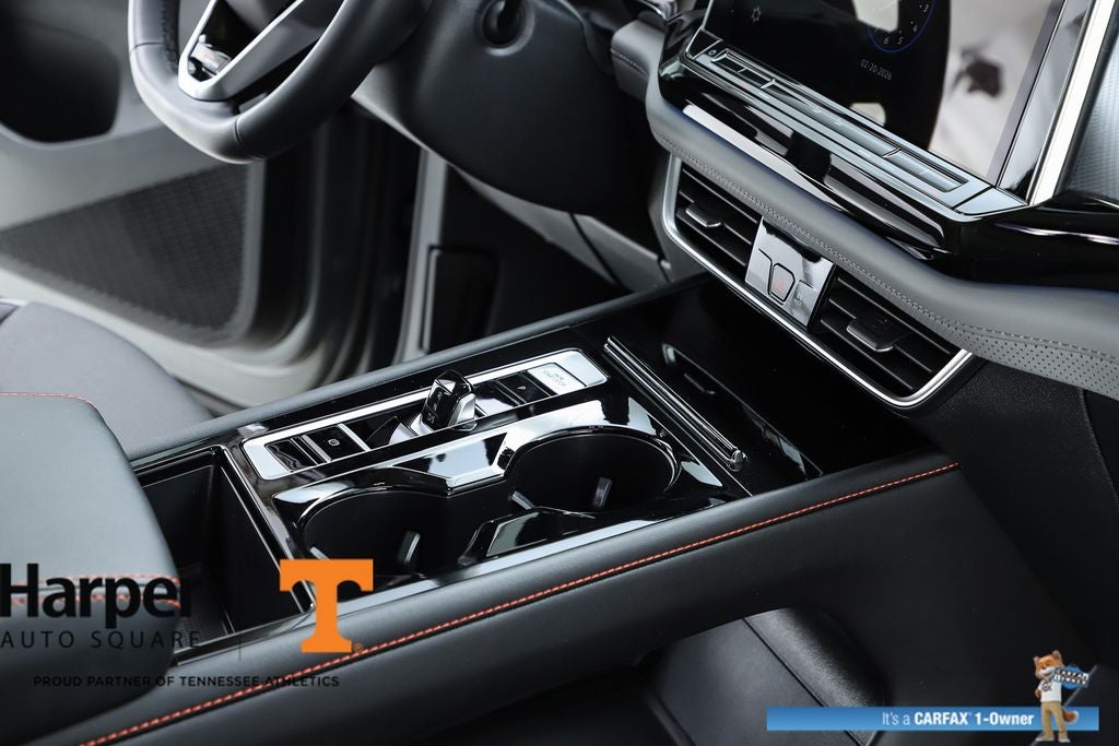 2024 Volkswagen Atlas 2.0T Peak Edition SEL