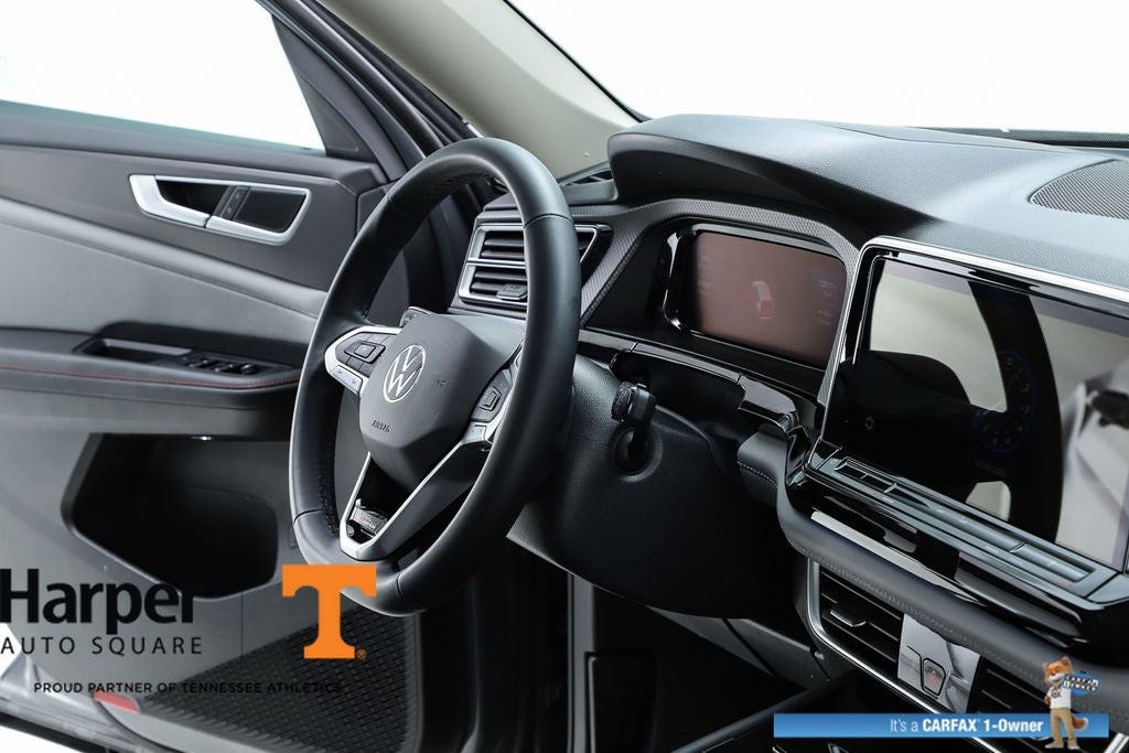 2024 Volkswagen Atlas 2.0T Peak Edition SEL