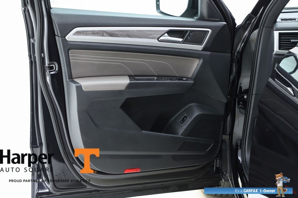 2023 Volkswagen Atlas Cross Sport 2.0T SE w/Technology