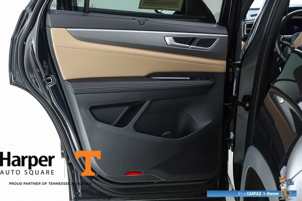 2025 Volkswagen Atlas Cross Sport 2.0T SE w/Technology