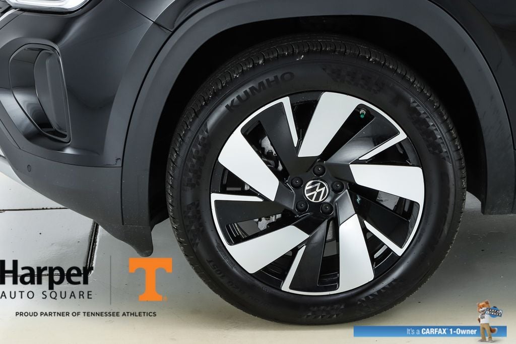 2025 Volkswagen Atlas Cross Sport 2.0T SE w/Technology