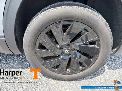 2024 Volkswagen Atlas Cross Sport 2.0T SE w/Technology