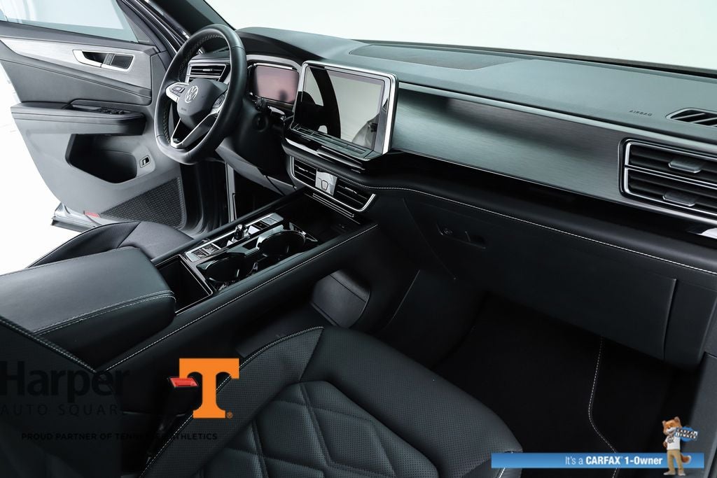 2024 Volkswagen Atlas Cross Sport 2.0T SE w/Technology