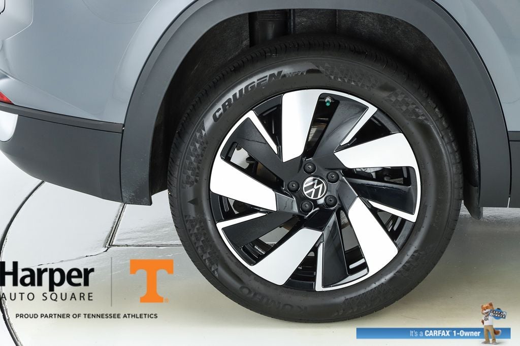 2025 Volkswagen Atlas Cross Sport 2.0T SE w/Technology