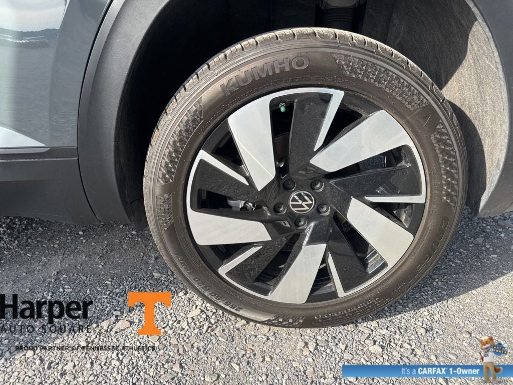 2025 Volkswagen Atlas Cross Sport 2.0T SE w/Technology