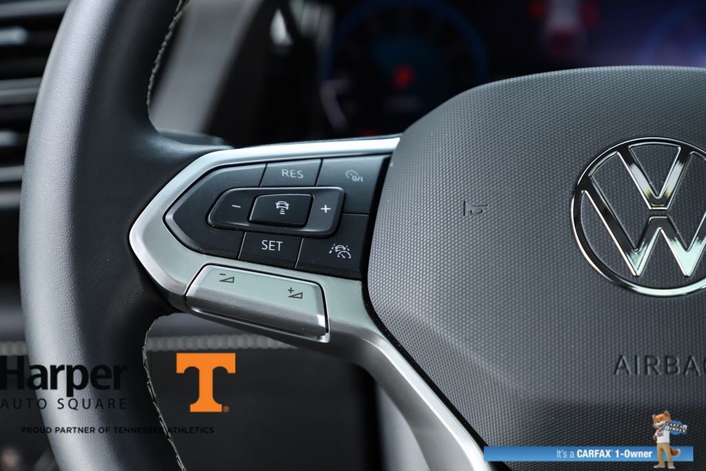 2025 Volkswagen Atlas Cross Sport 2.0T SE w/Technology