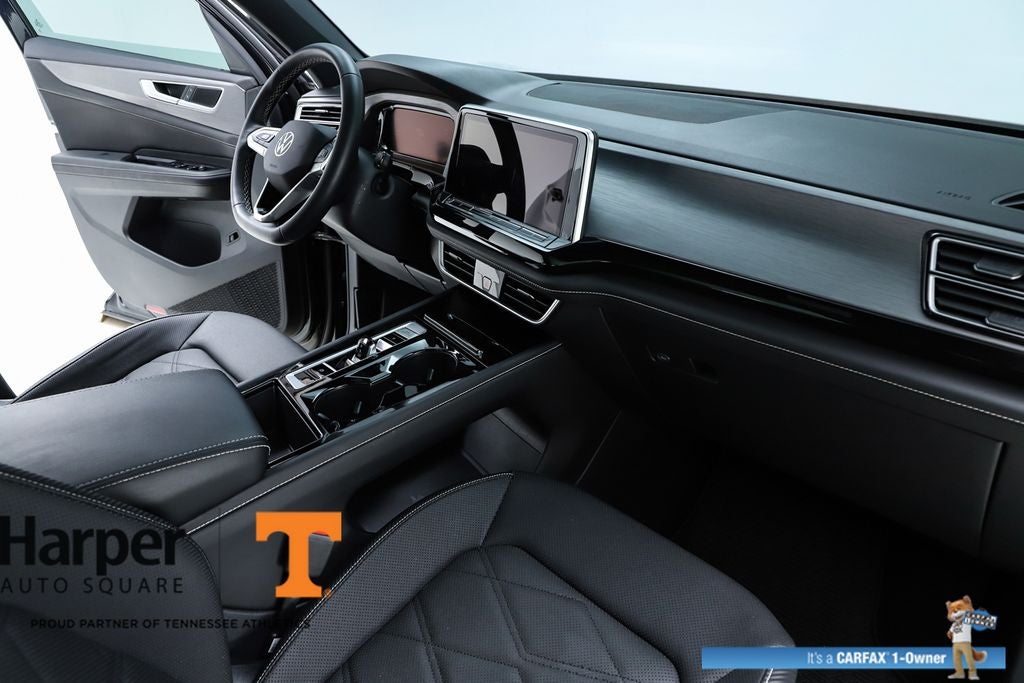 2025 Volkswagen Atlas Cross Sport 2.0T SE w/Technology