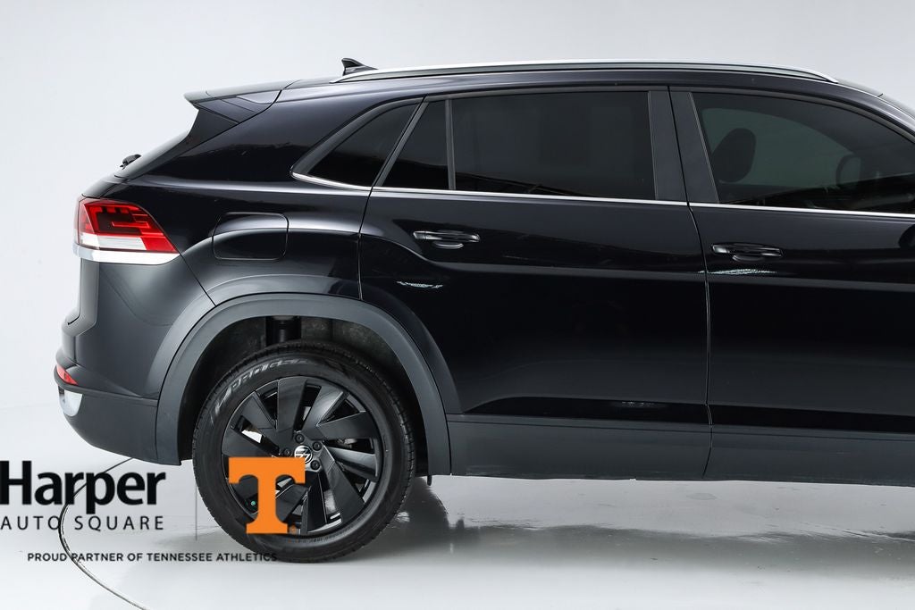 2024 Volkswagen Atlas Cross Sport 2.0T SE w/Technology