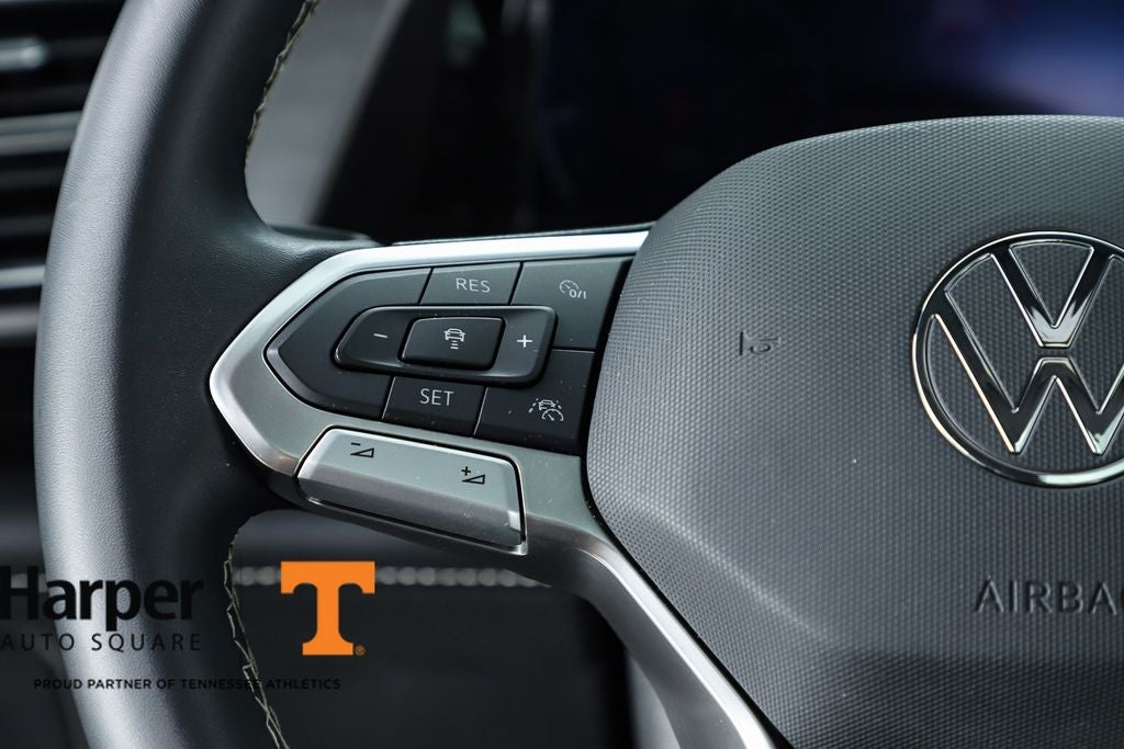 2024 Volkswagen Atlas Cross Sport 2.0T SE w/Technology
