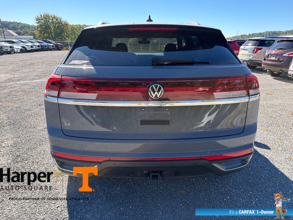 2024 Volkswagen Atlas Cross Sport 2.0T SE w/Technology