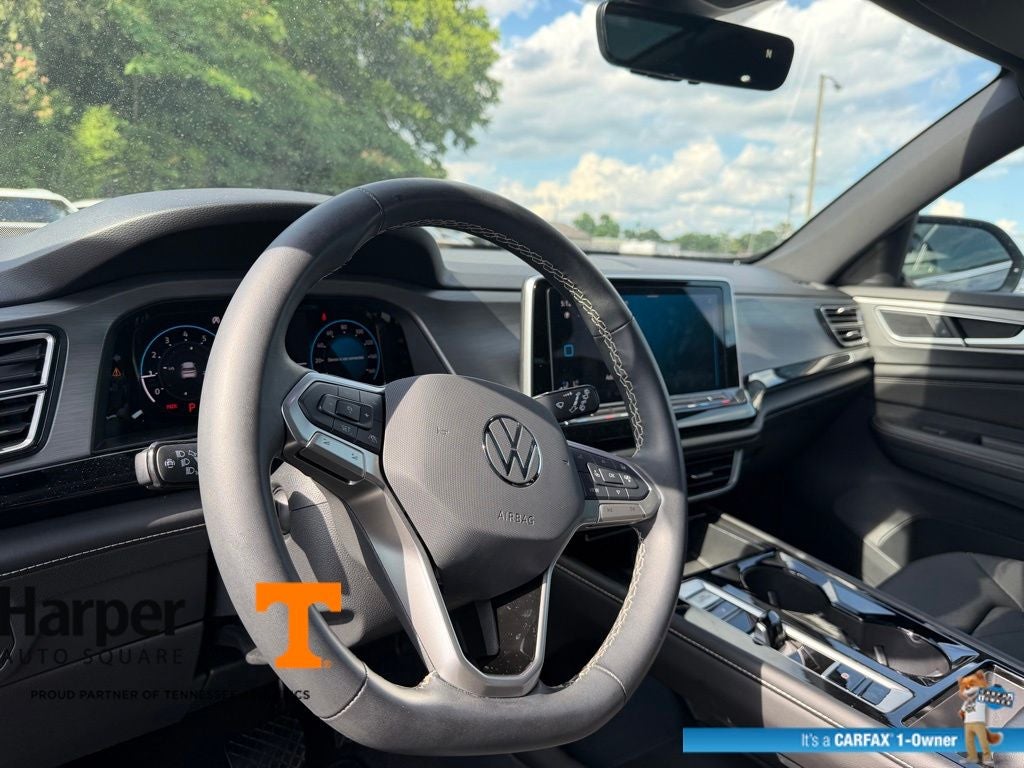 2024 Volkswagen Atlas Cross Sport 2.0T SE w/Technology