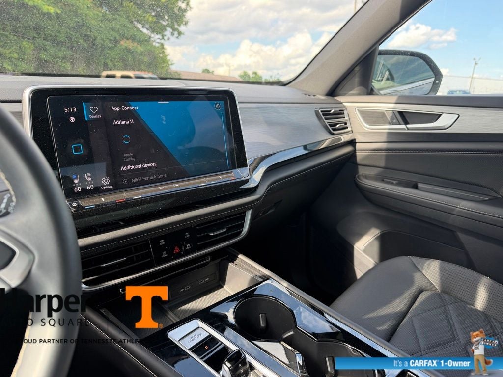 2024 Volkswagen Atlas Cross Sport 2.0T SE w/Technology