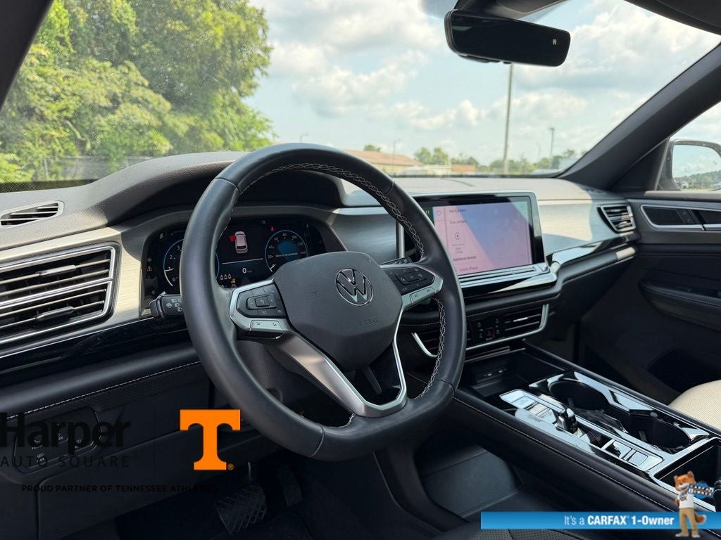 2024 Volkswagen Atlas Cross Sport 2.0T SE w/Technology