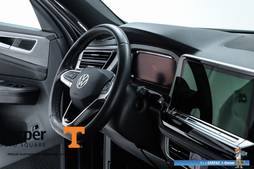 2024 Volkswagen Atlas Cross Sport 2.0T SE w/Technology