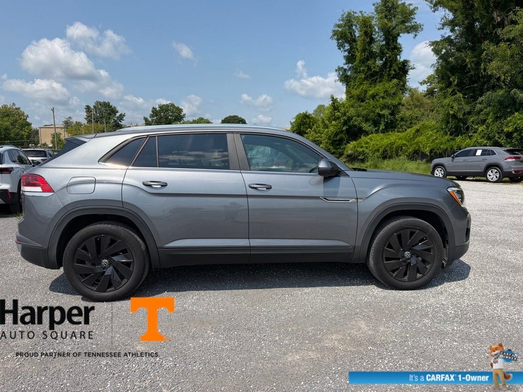 2024 Volkswagen Atlas Cross Sport 2.0T SE w/Technology