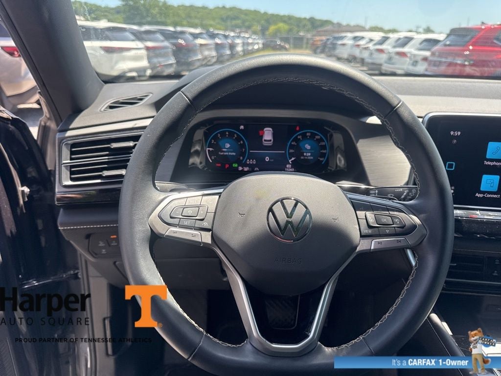 2024 Volkswagen Atlas Cross Sport 2.0T SE w/Technology