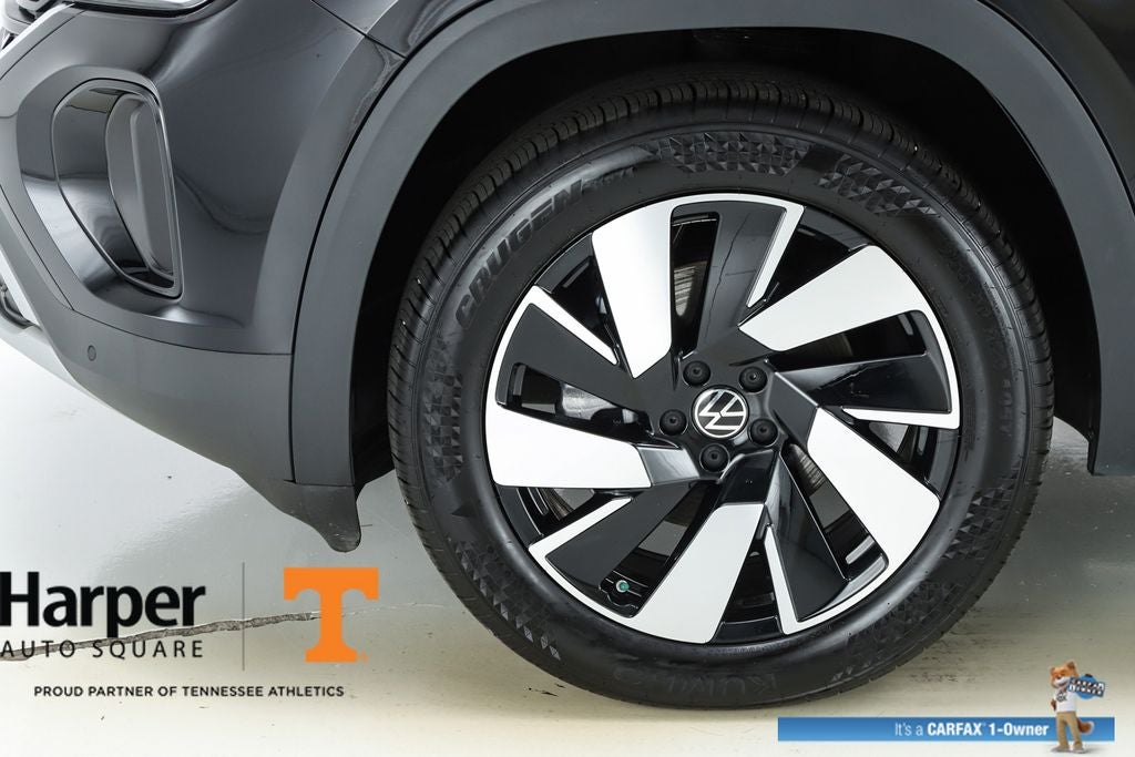 2025 Volkswagen Atlas Cross Sport 2.0T SE w/Technology