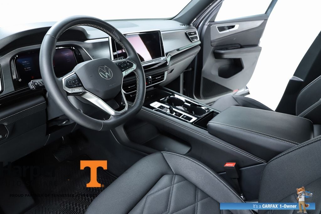 2025 Volkswagen Atlas Cross Sport 2.0T SE w/Technology