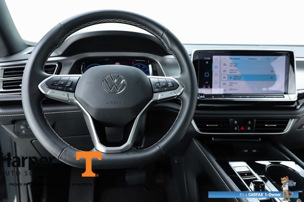 2025 Volkswagen Atlas Cross Sport 2.0T SE w/Technology