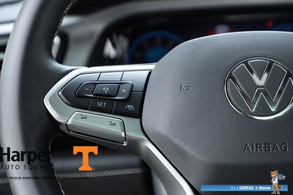 2025 Volkswagen Atlas Cross Sport 2.0T SE w/Technology