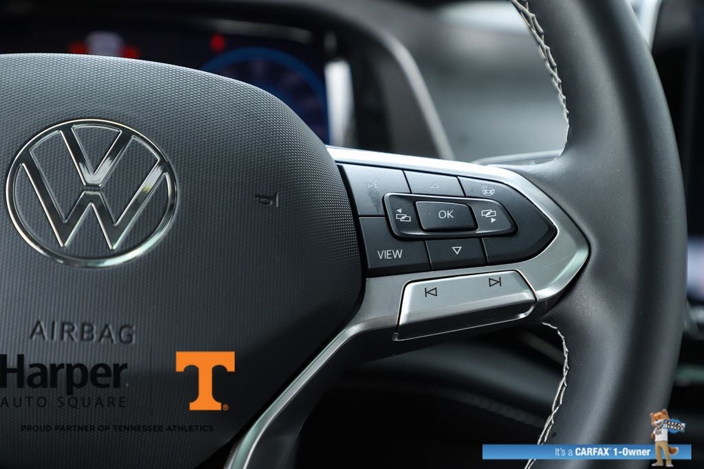 2025 Volkswagen Atlas Cross Sport 2.0T SE w/Technology