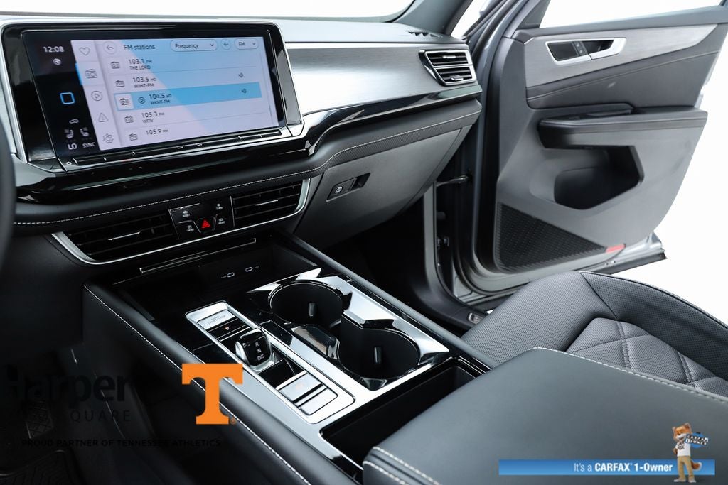 2025 Volkswagen Atlas Cross Sport 2.0T SE w/Technology