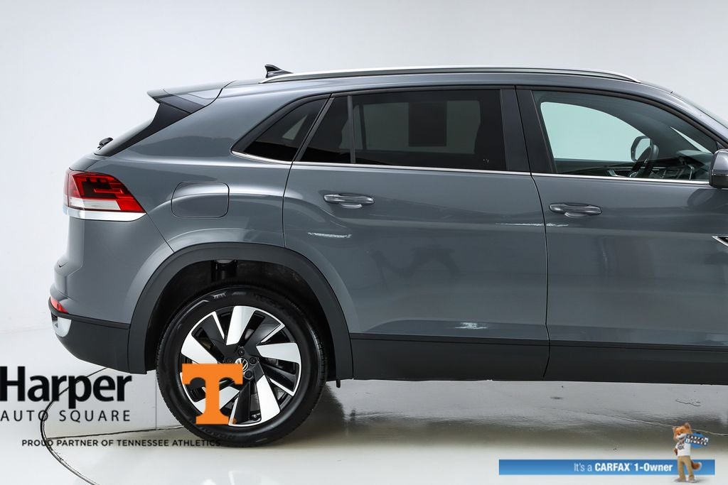 2025 Volkswagen Atlas Cross Sport 2.0T SE w/Technology