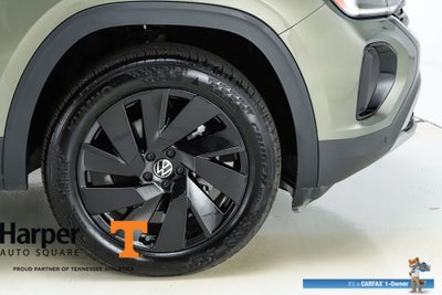 2025 Volkswagen Atlas Cross Sport 2.0T SE w/Technology