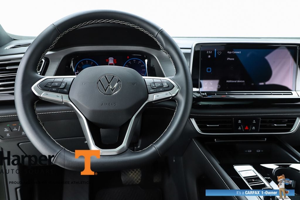 2025 Volkswagen Atlas Cross Sport 2.0T SE w/Technology