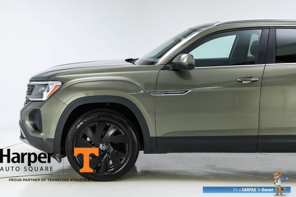 2025 Volkswagen Atlas Cross Sport 2.0T SE w/Technology