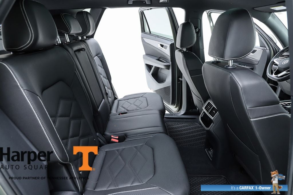 2025 Volkswagen Atlas Cross Sport 2.0T SE w/Technology